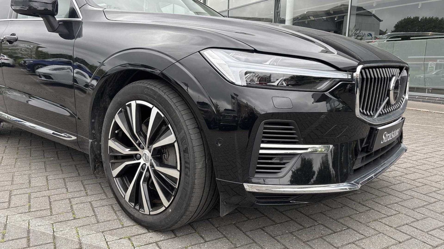 Used Volvo XC60 2023 for sale - 77112459: Photo 9