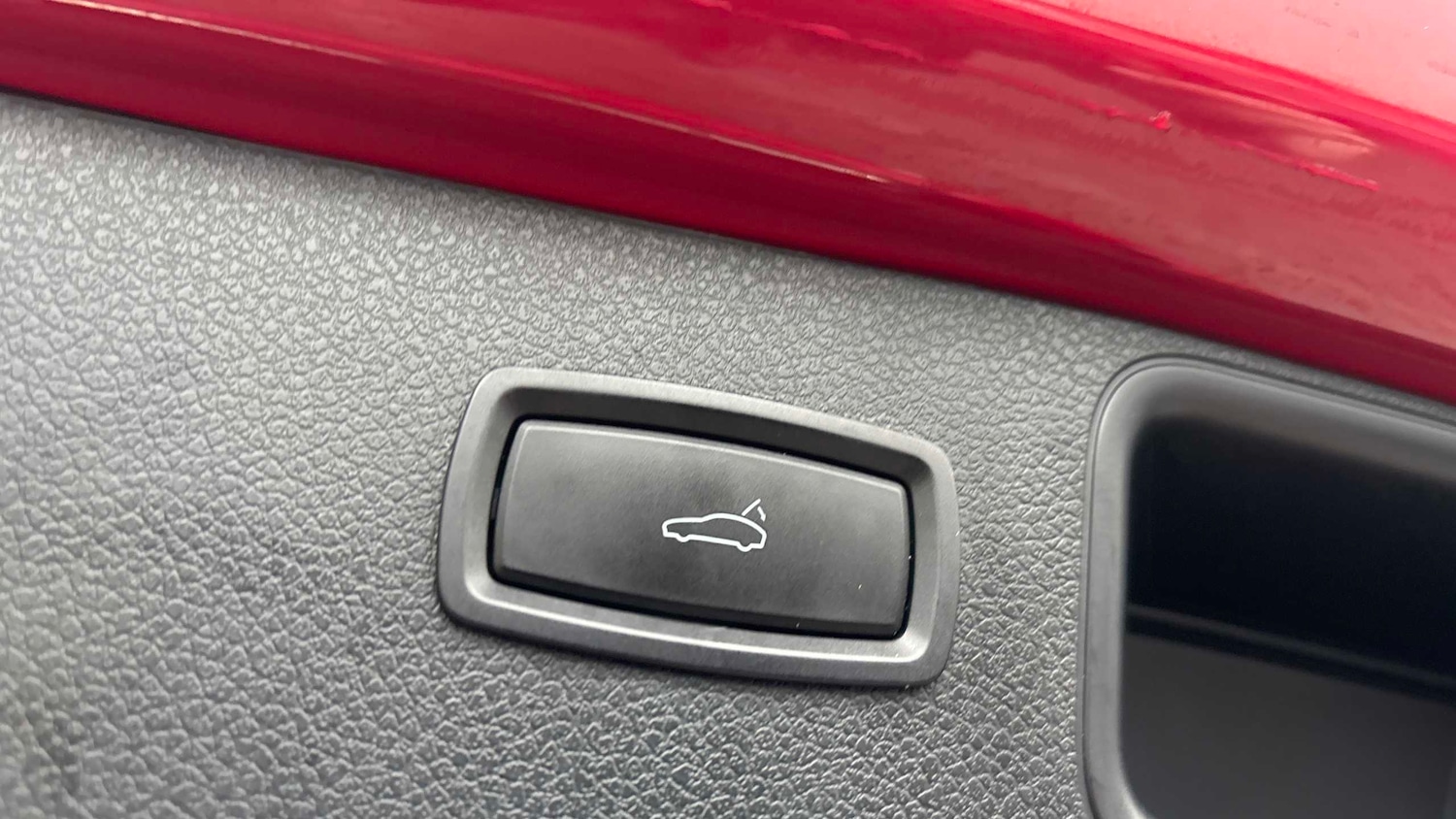 Used Porsche Macan 2018 for sale - 77429062: Photo 16