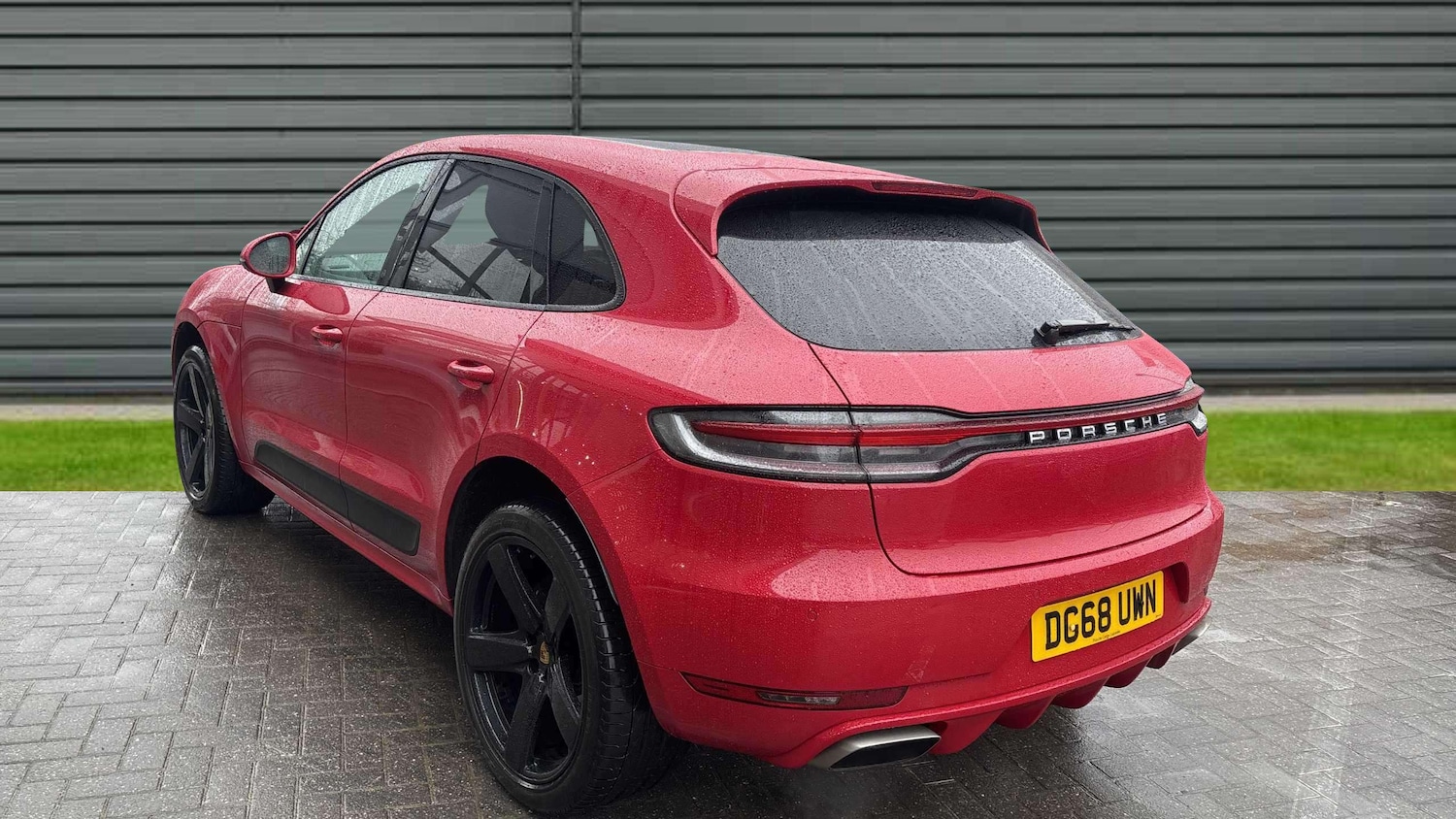 Used Porsche Macan 2018 for sale - 77429062: Photo 3