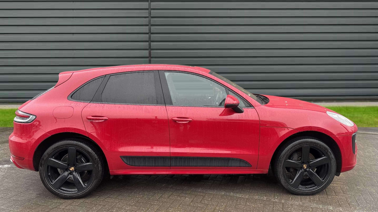 Used Porsche Macan 2018 for sale - 77429062: Photo 4