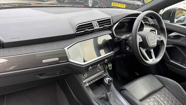 Used Audi RS Q3 2023 for sale - 76218379: Photo 2