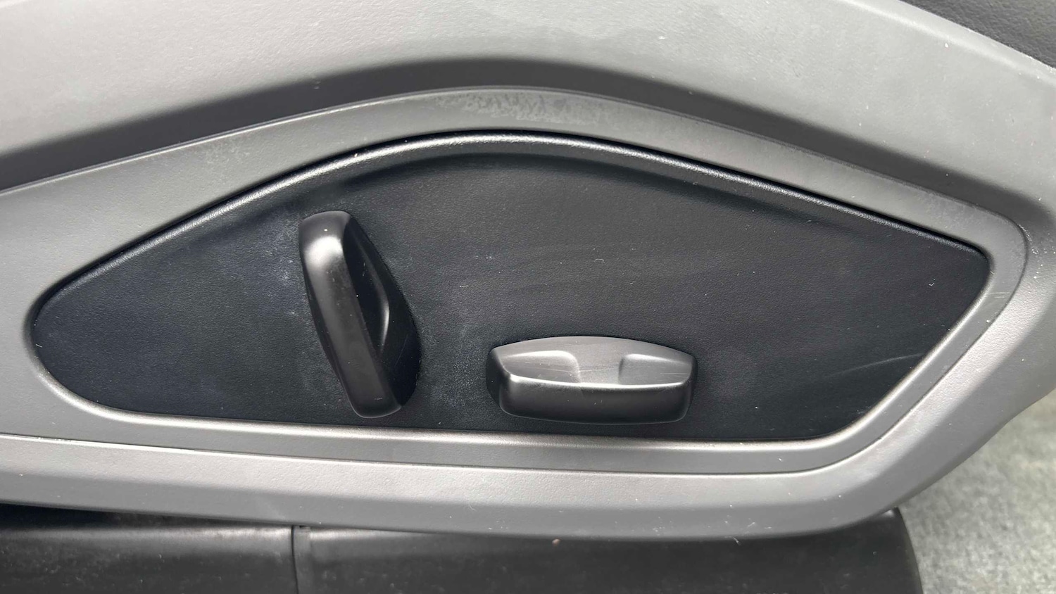 Used Porsche Taycan 2021 for sale - 77472515: Photo 18