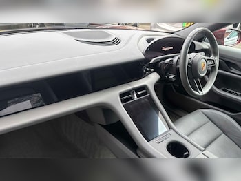 Used Porsche Taycan 2021 for sale - 77472515: Photo