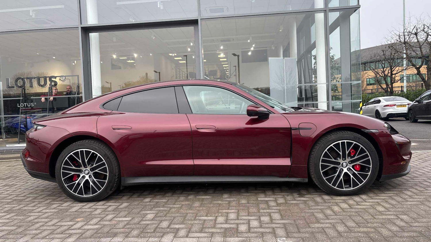 Used Porsche Taycan 2021 for sale - 77472515: Photo 4