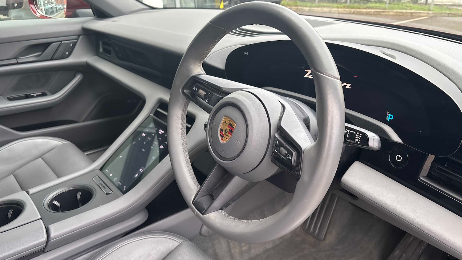 Used Porsche Taycan 2021 for sale - 77472515: Photo 5