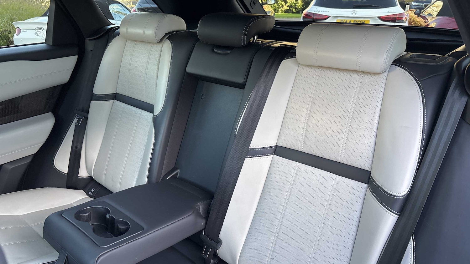 Used Land Rover Range Rover Velar 2017 for sale - 76192045: Photo 16