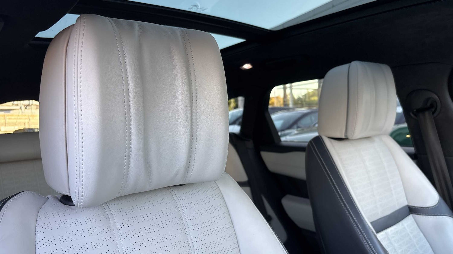 Used Land Rover Range Rover Velar 2017 for sale - 76192045: Photo 18