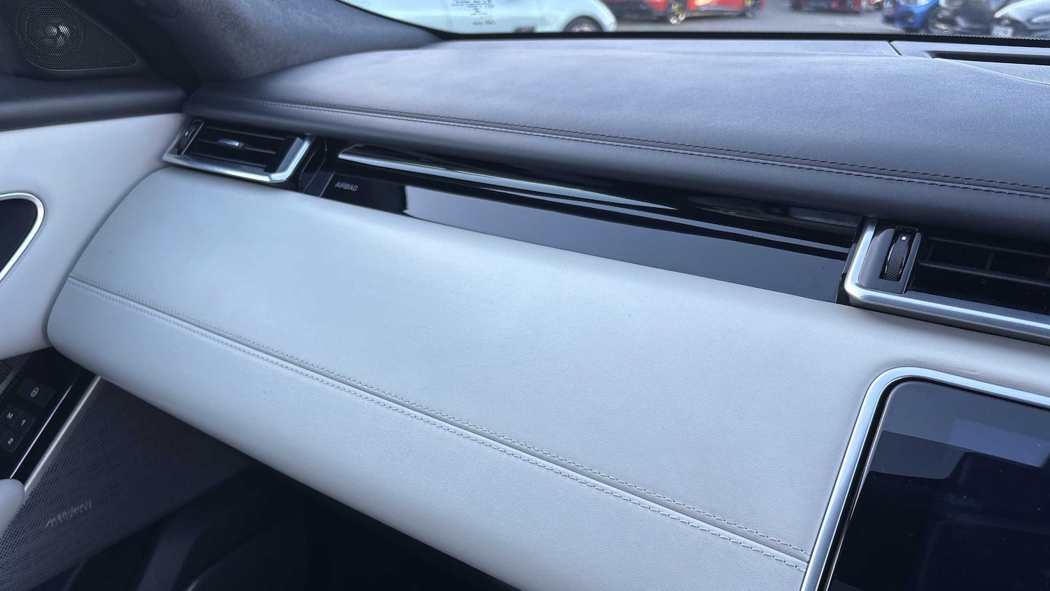 Used Land Rover Range Rover Velar 2017 for sale - 76192045: Photo 24