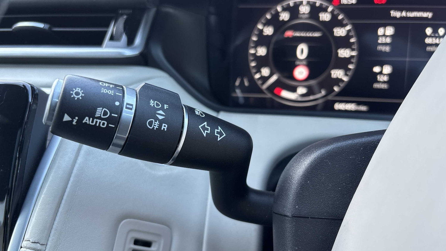 Used Land Rover Range Rover Velar 2017 for sale - 76192045: Photo 28