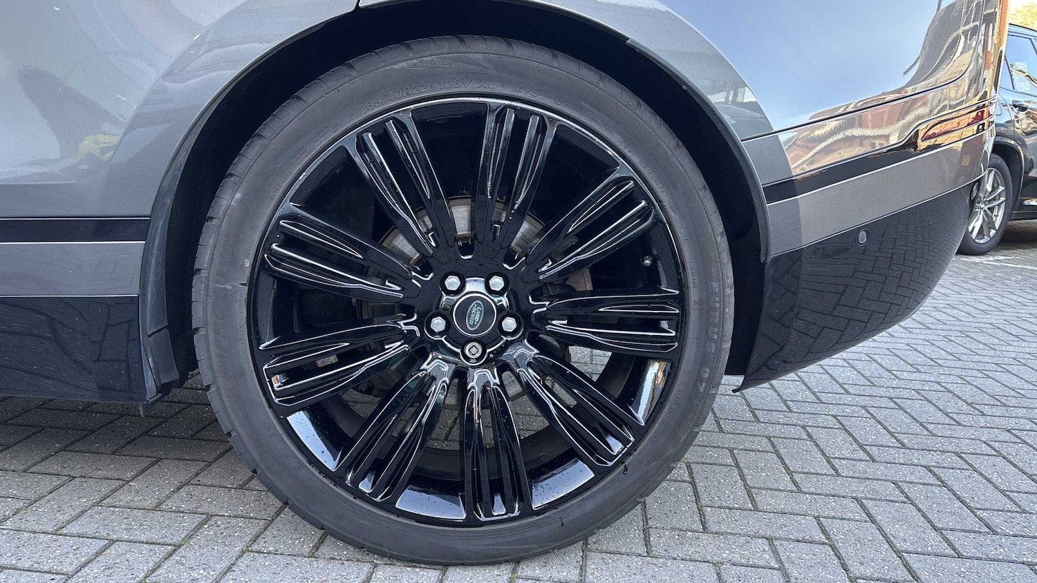Used Land Rover Range Rover Velar 2017 for sale - 76192045: Photo 5