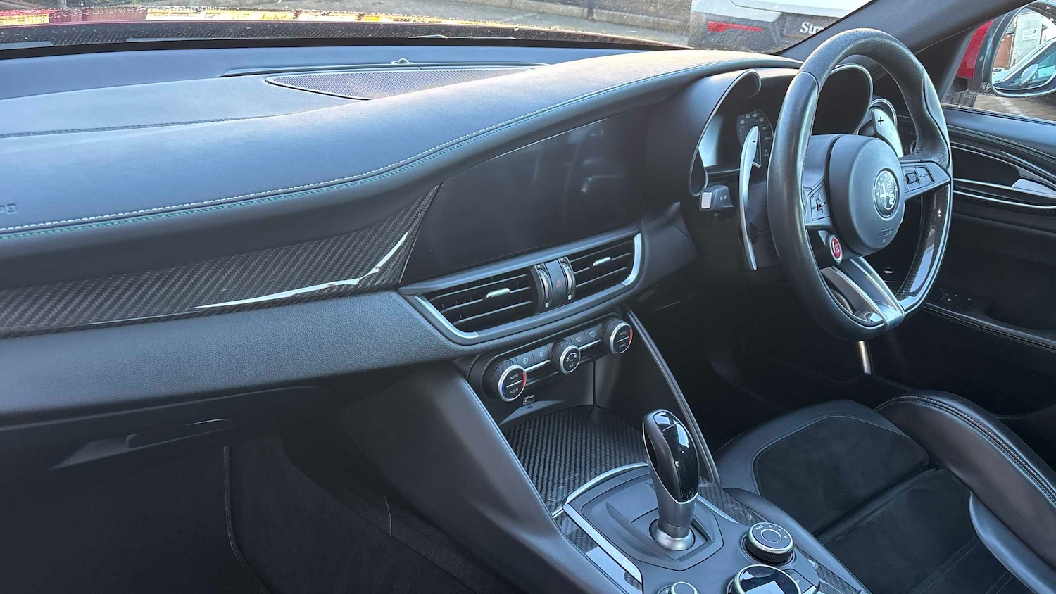 Used Alfa Romeo Giulia 2018 for sale - 77011062: Photo 2