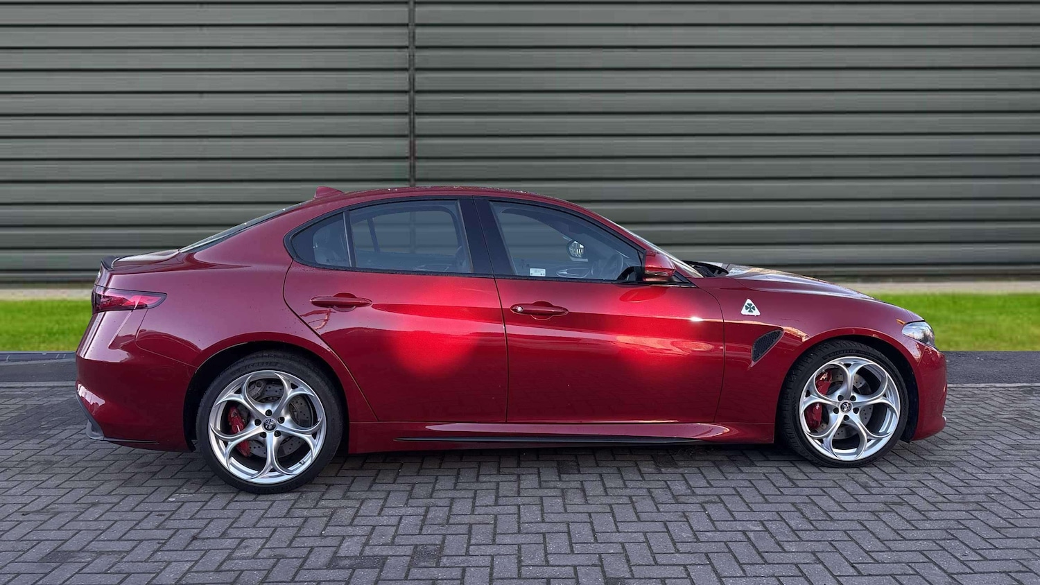 Used Alfa Romeo Giulia 2018 for sale - 77011062: Photo 4