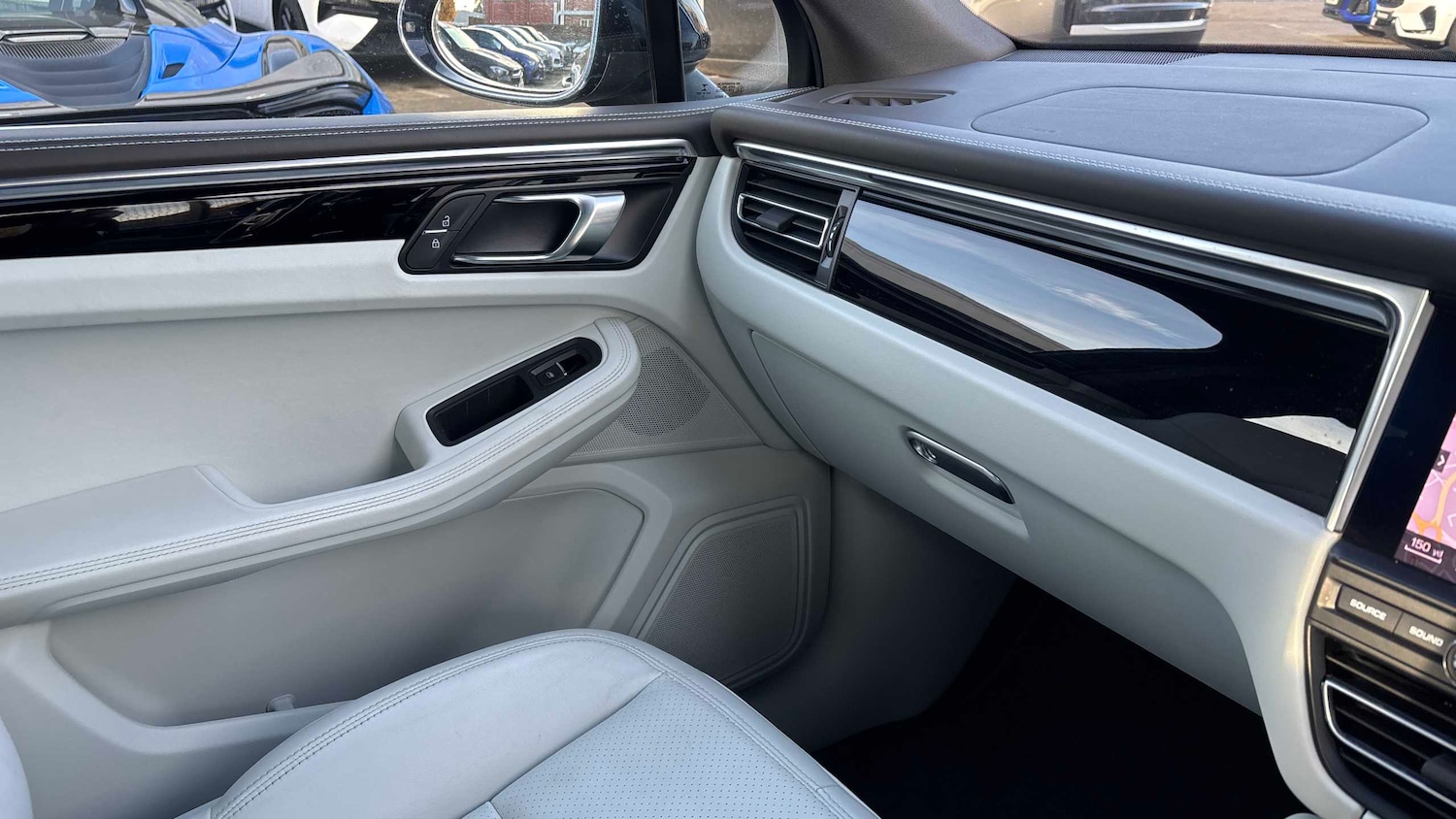 Used Porsche Macan 2021 for sale - 76842888: Photo 6