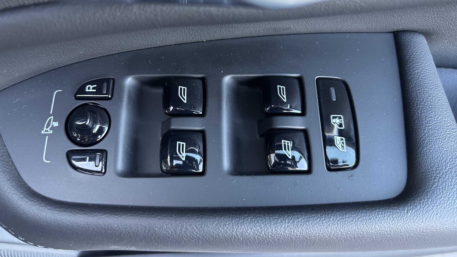 Used Volvo XC90 2023 for sale - 76015932: Photo 20