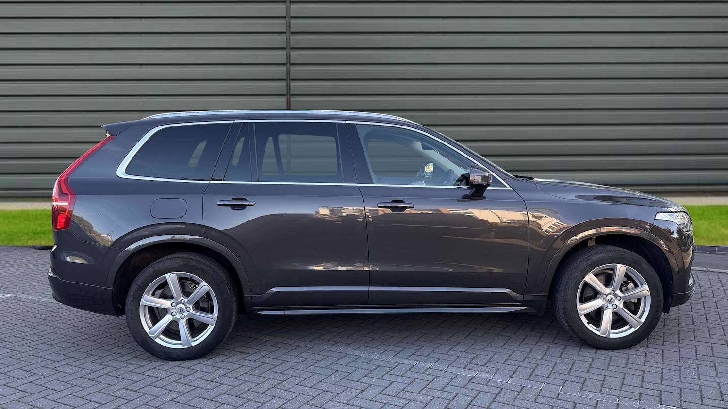 Used Volvo XC90 2023 for sale - 76015932: Photo 4