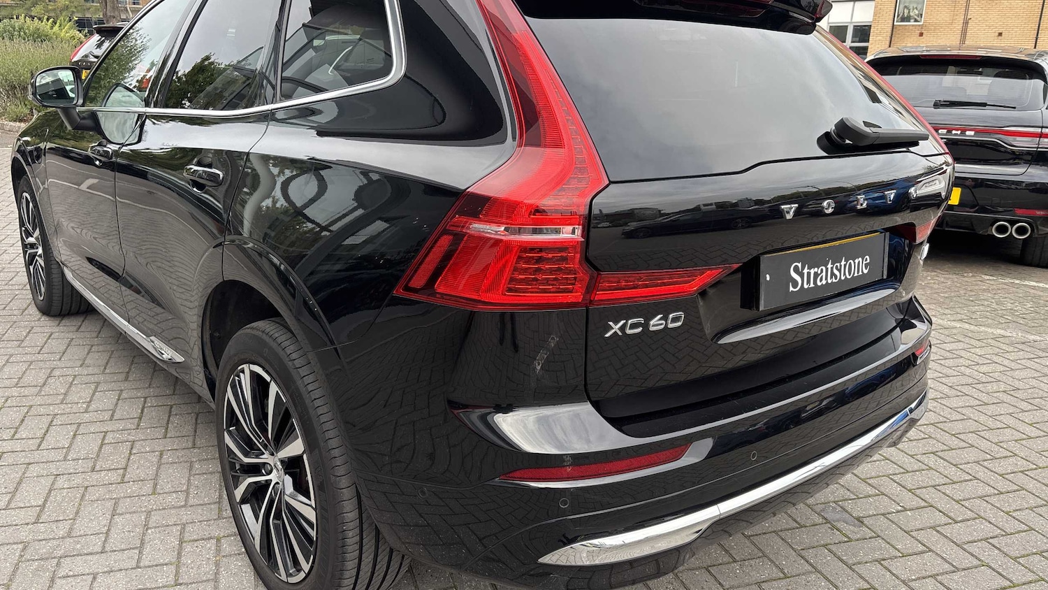 Used Volvo XC60 2023 for sale - 76156170: Photo 10