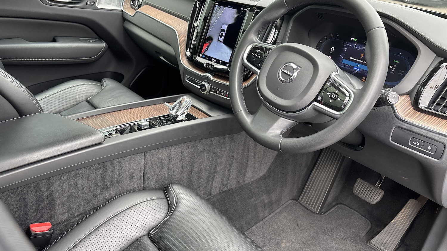 Used Volvo XC60 2023 for sale - 76156170: Photo 16