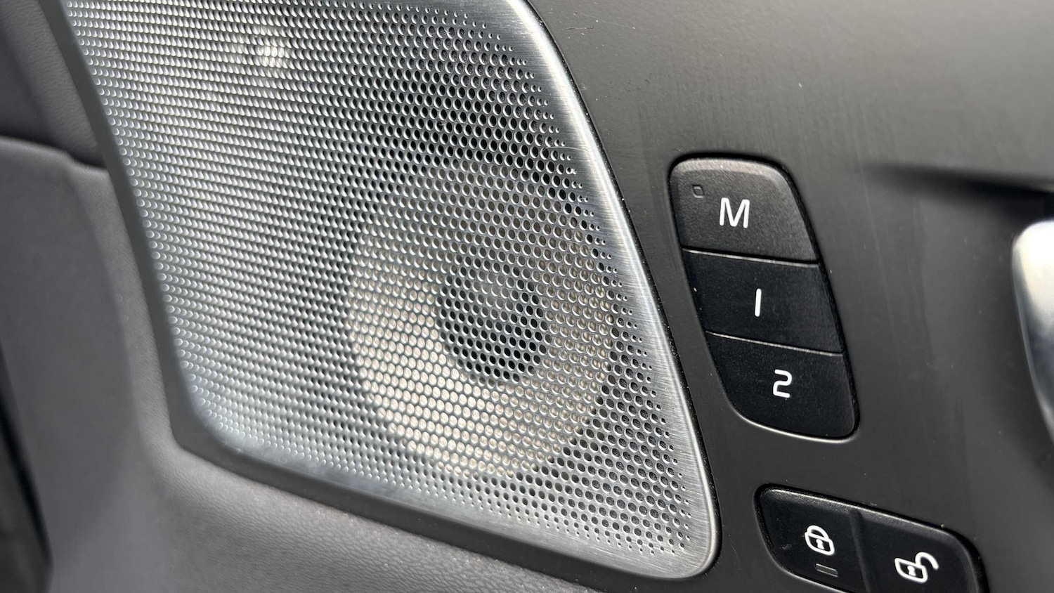 Used Volvo XC60 2023 for sale - 76156170: Photo 18