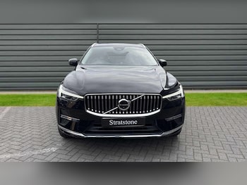Used Volvo XC60 2023 for sale - 76156170: Photo 2