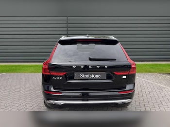 Used Volvo XC60 2023 for sale - 76156170: Photo 4