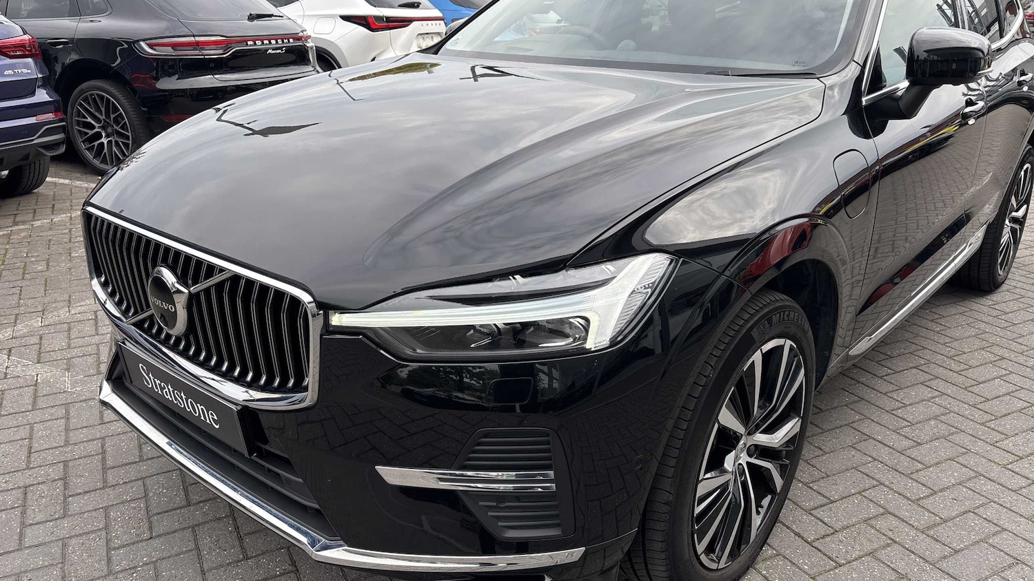 Used Volvo XC60 2023 for sale - 76156170: Photo 9
