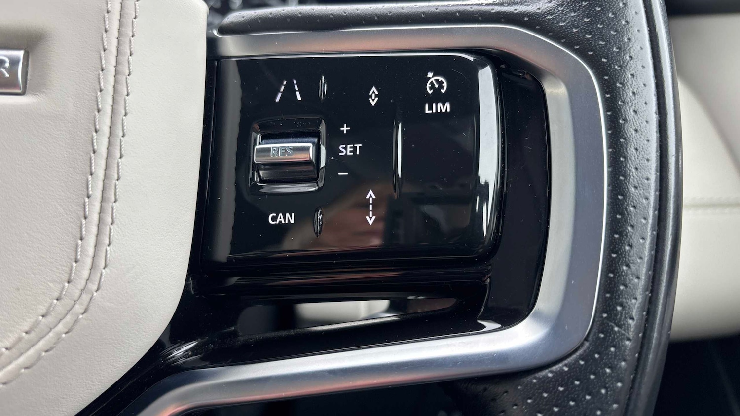 Used Land Rover Range Rover Velar 2022 for sale - 77589169: Photo 29