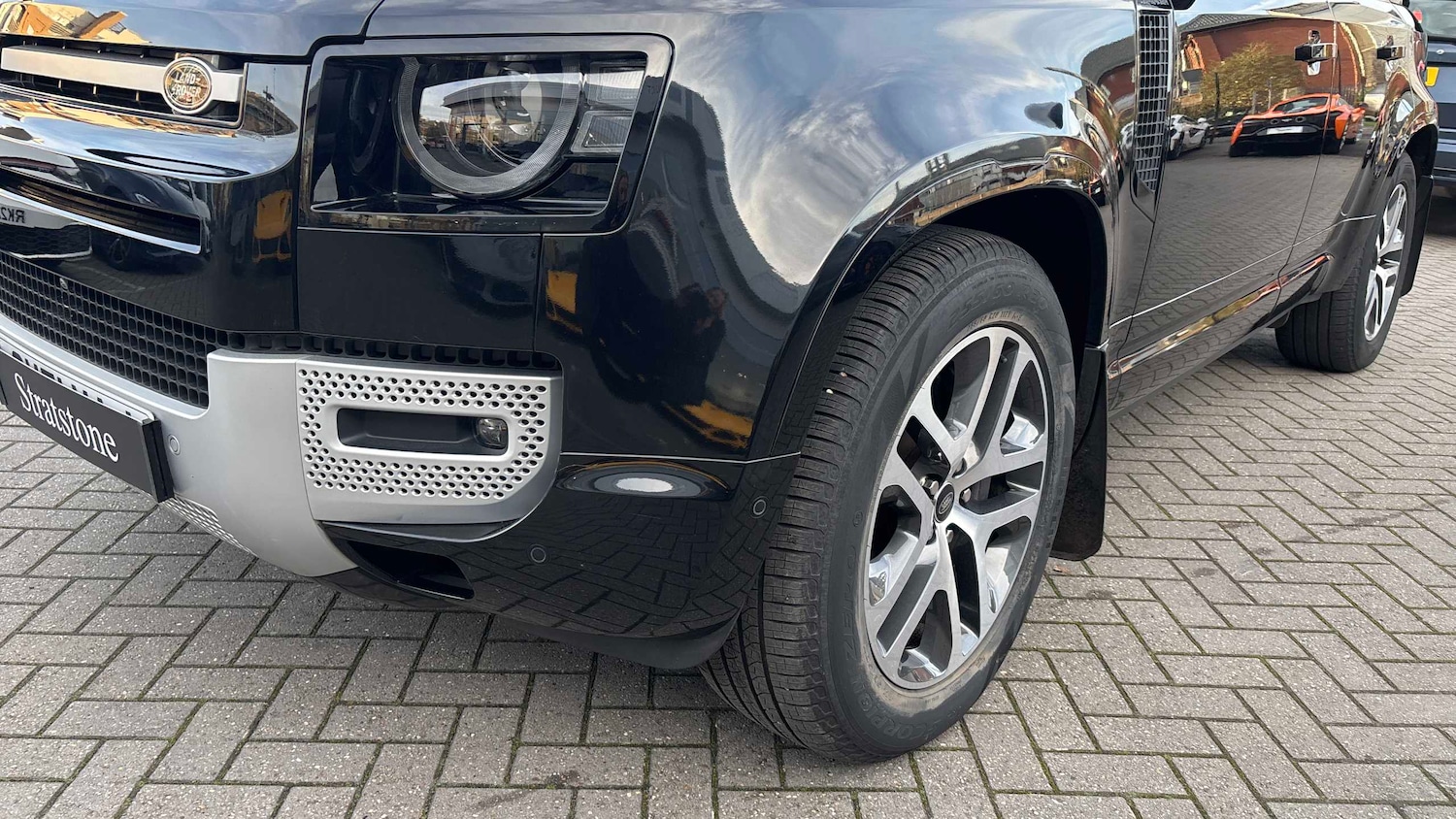 Used Land Rover Defender 2021 for sale - 76564428: Photo 12