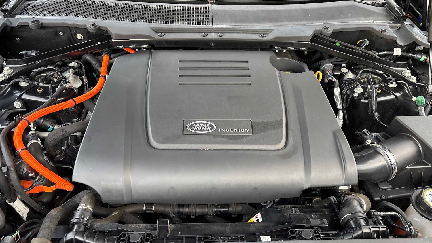 Used Land Rover Defender 2021 for sale - 76564428: Photo 14