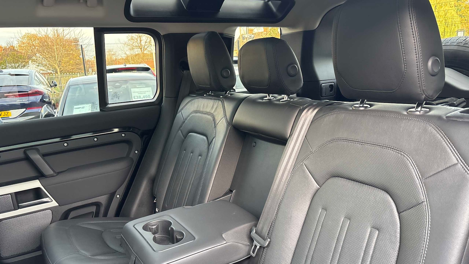 Used Land Rover Defender 2021 for sale - 76564428: Photo 15