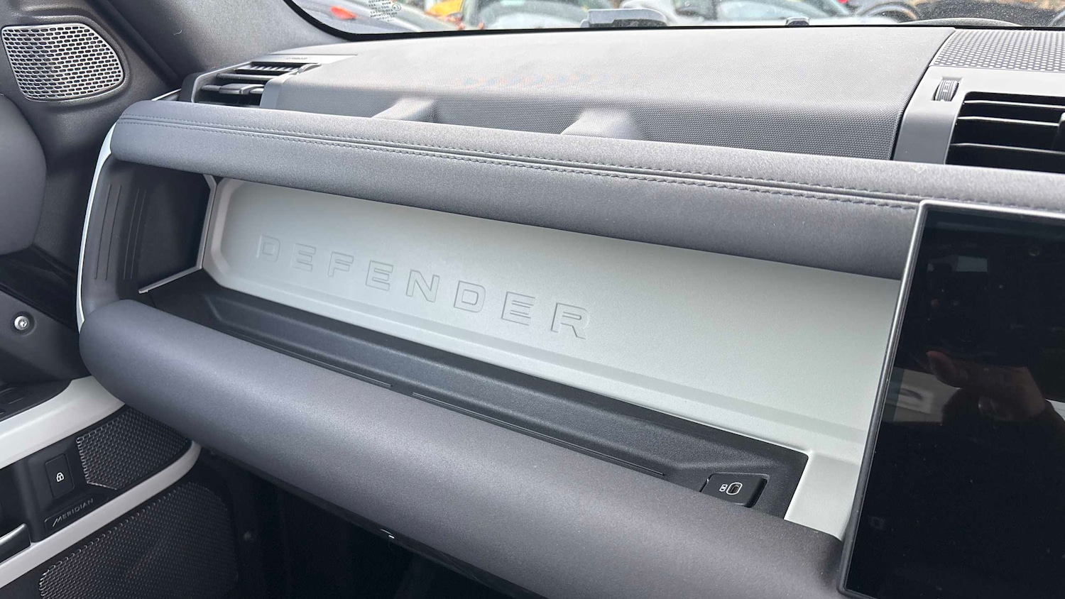 Used Land Rover Defender 2021 for sale - 76564428: Photo 22