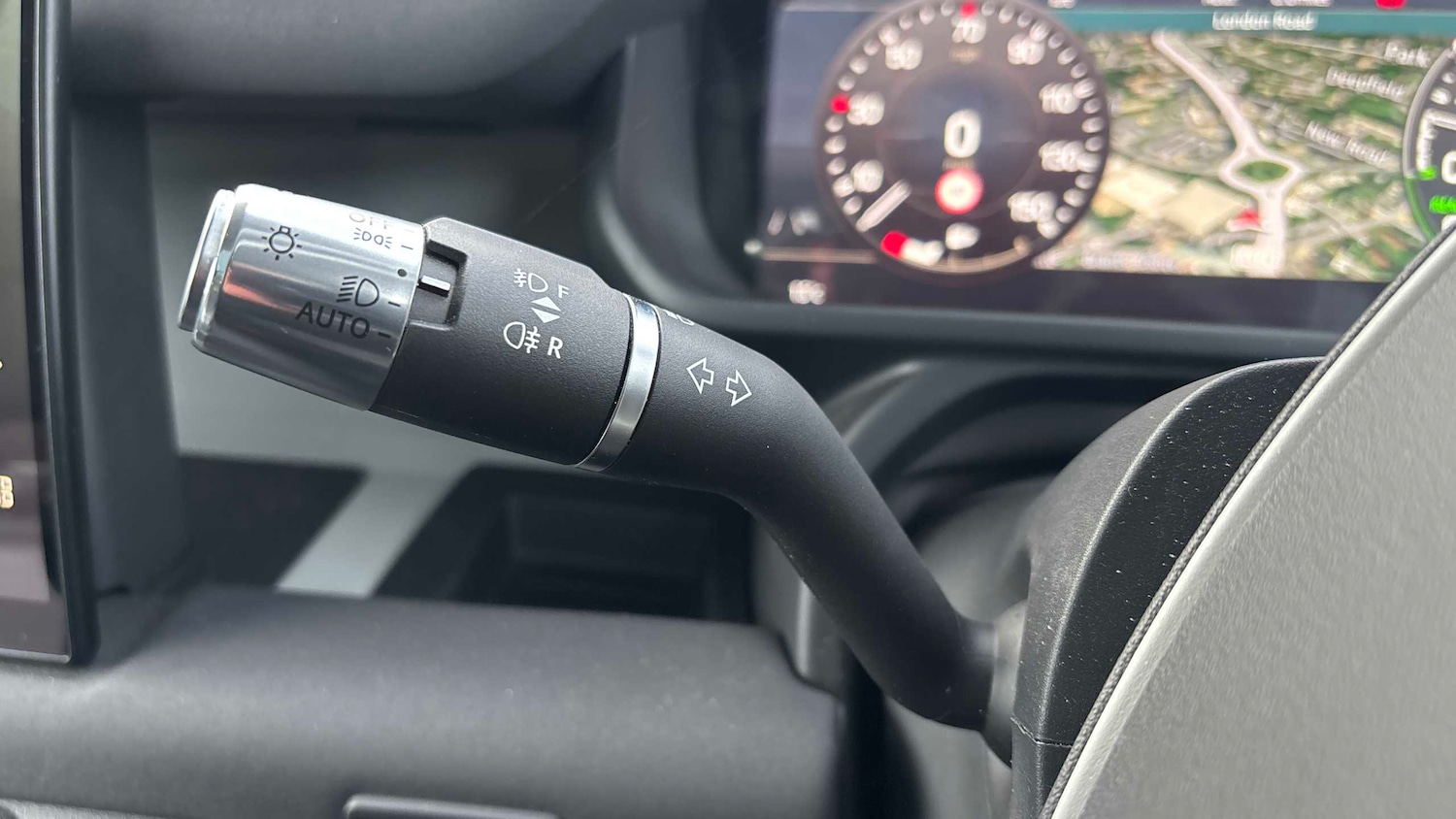 Used Land Rover Defender 2021 for sale - 76564428: Photo 26