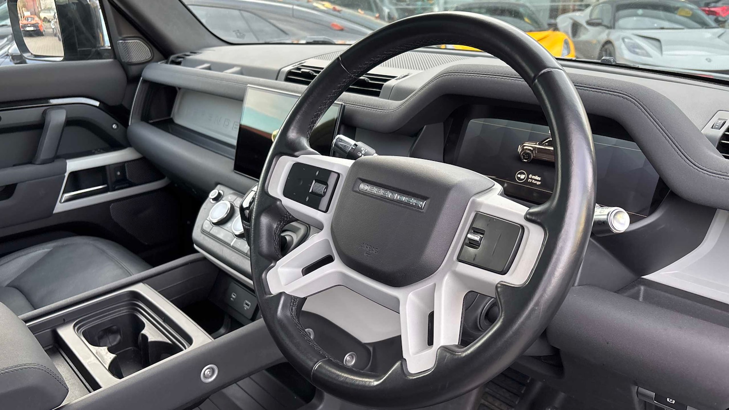 Used Land Rover Defender 2021 for sale - 76564428: Photo 6