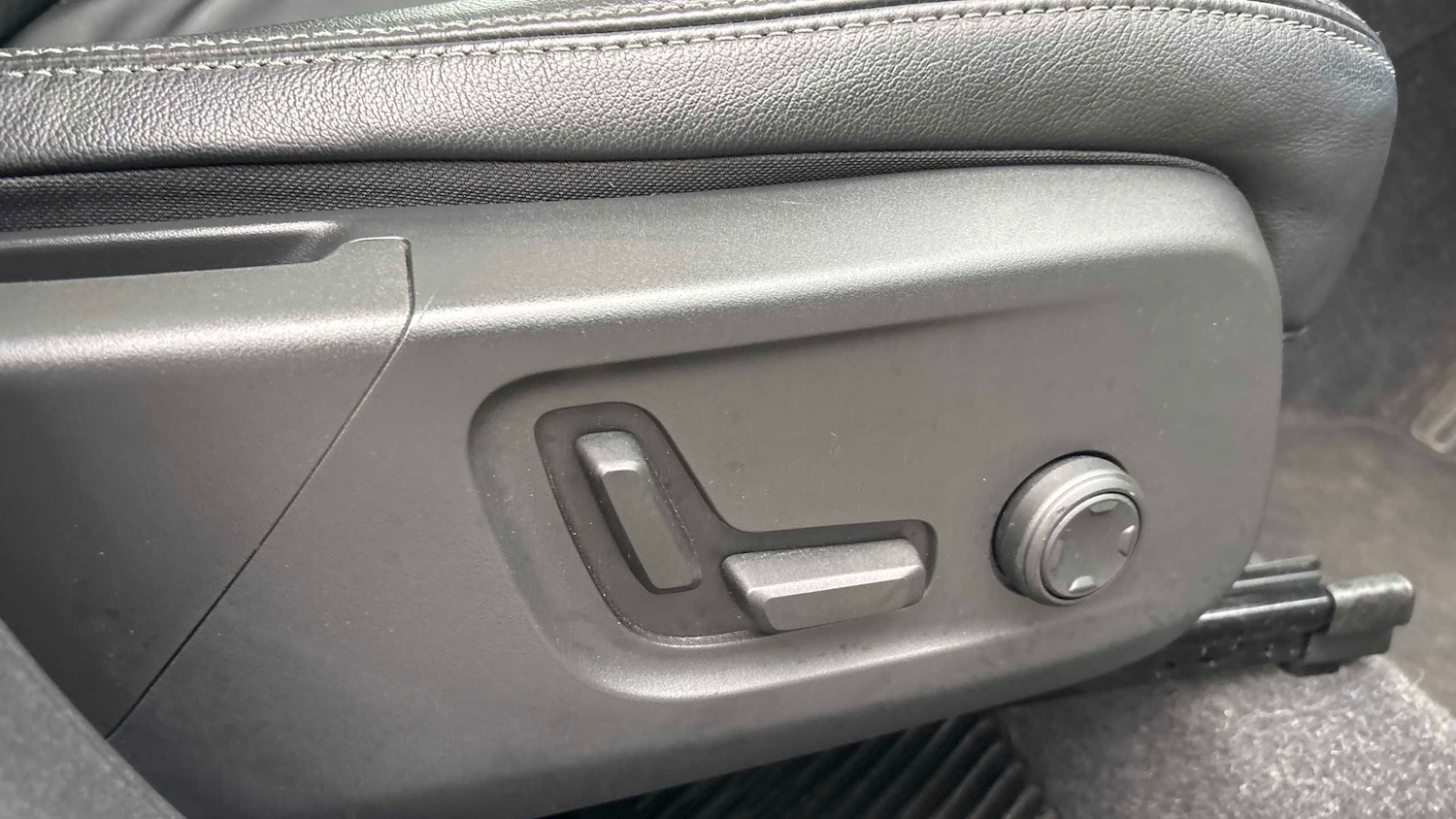 Used Volvo XC40 2021 for sale - 76553227: Photo 15