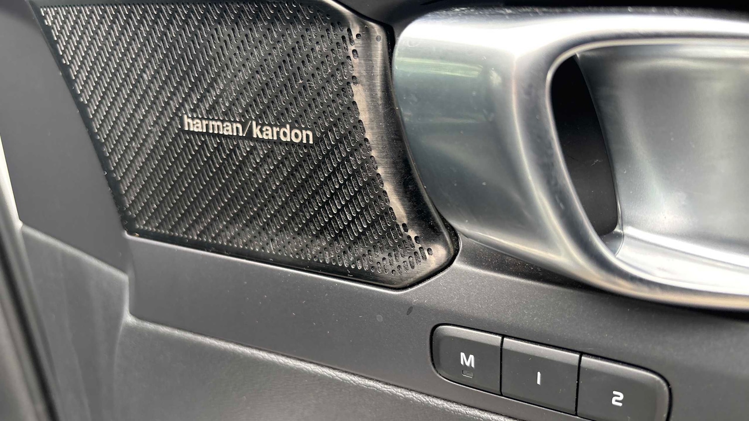 Used Volvo XC40 2021 for sale - 76553227: Photo 17