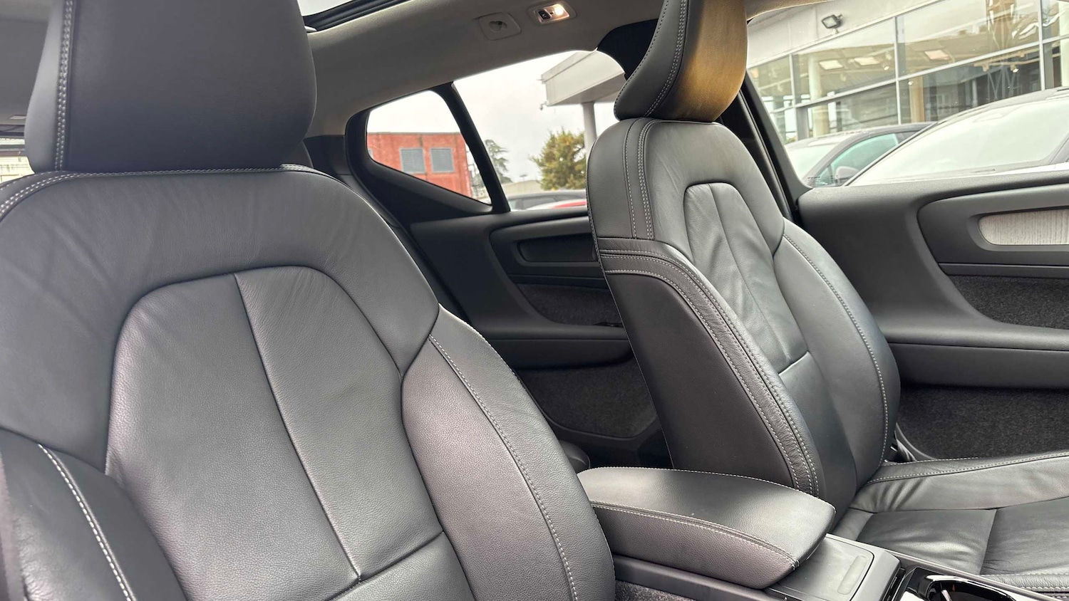 Used Volvo XC40 2021 for sale - 76553227: Photo 18