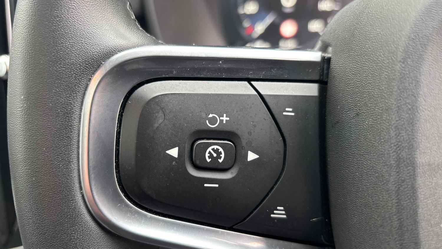 Used Volvo XC40 2021 for sale - 76553227: Photo 25