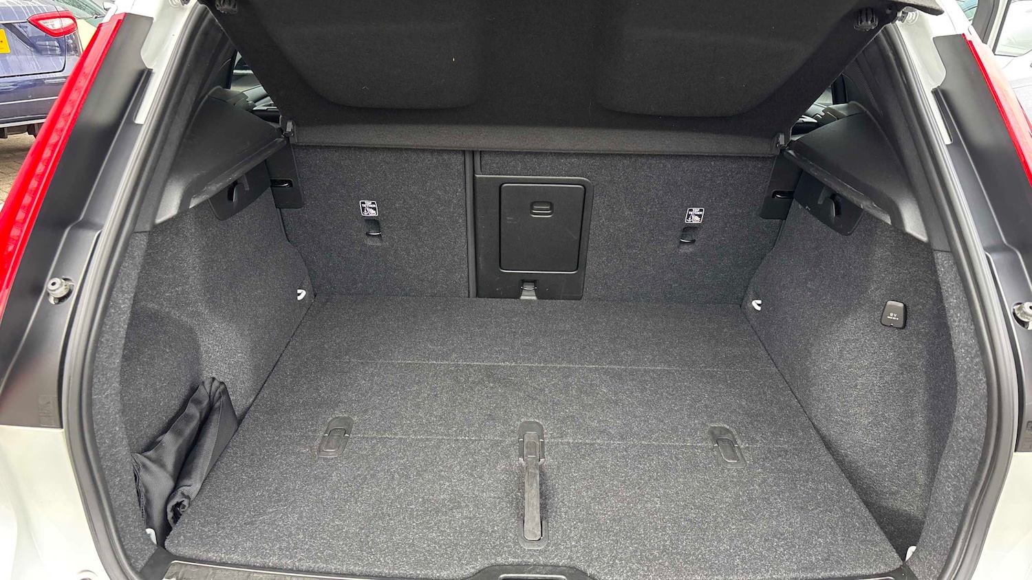 Used Volvo XC40 2021 for sale - 76553227: Photo 29