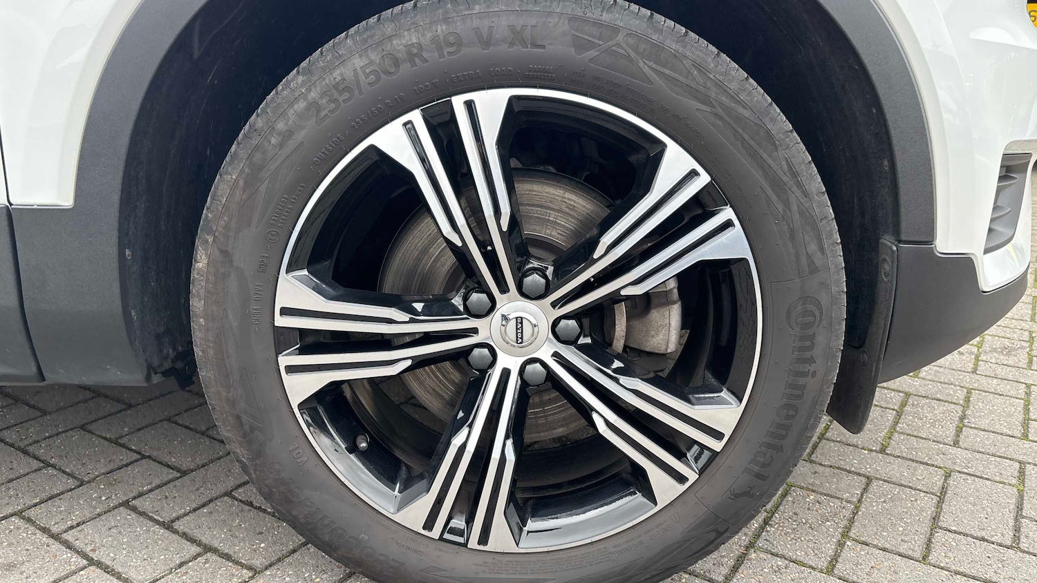 Used Volvo XC40 2021 for sale - 76553227: Photo 5