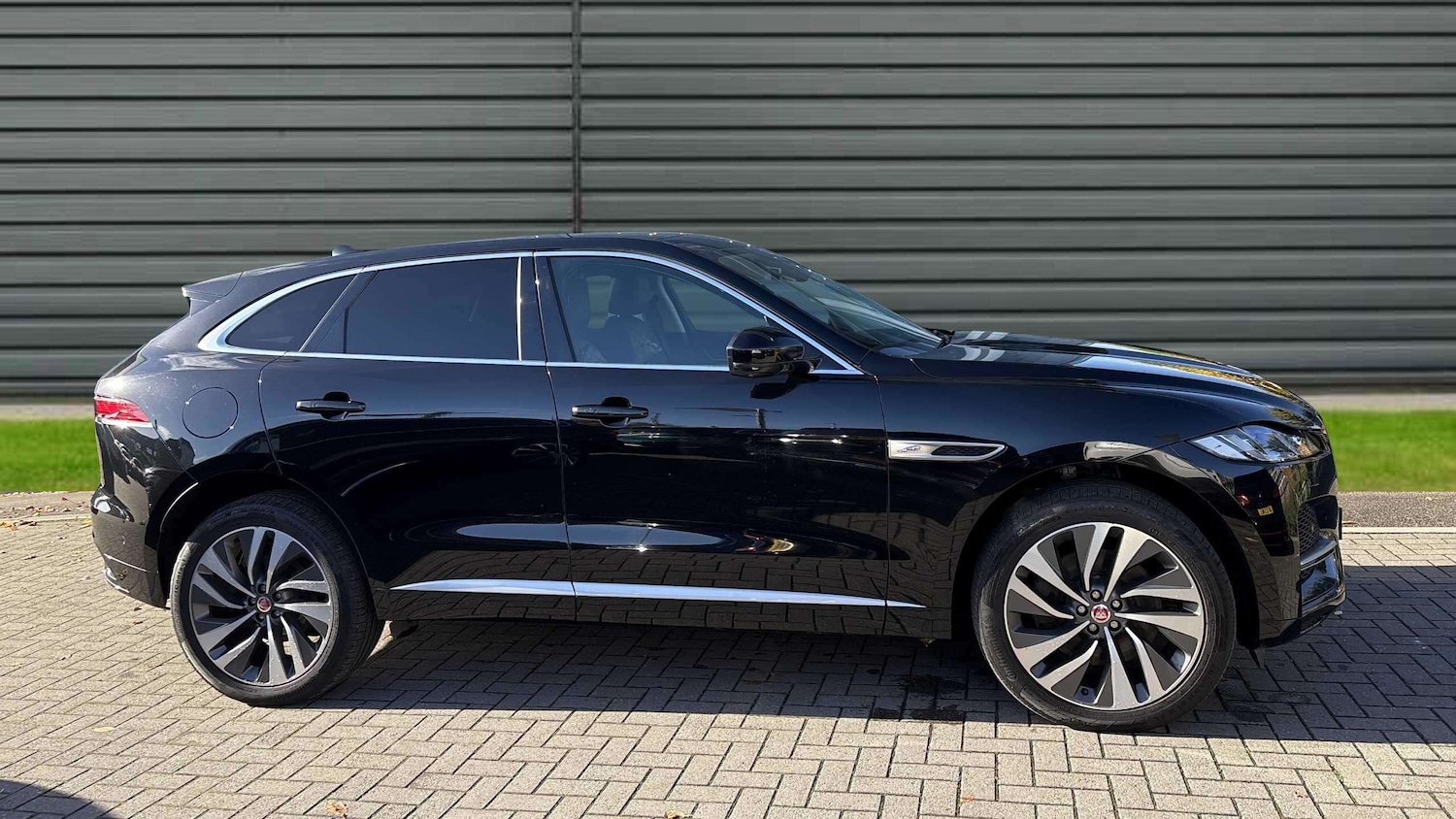 Used Jaguar F-Pace 2021 for sale - 76378799: Photo 4