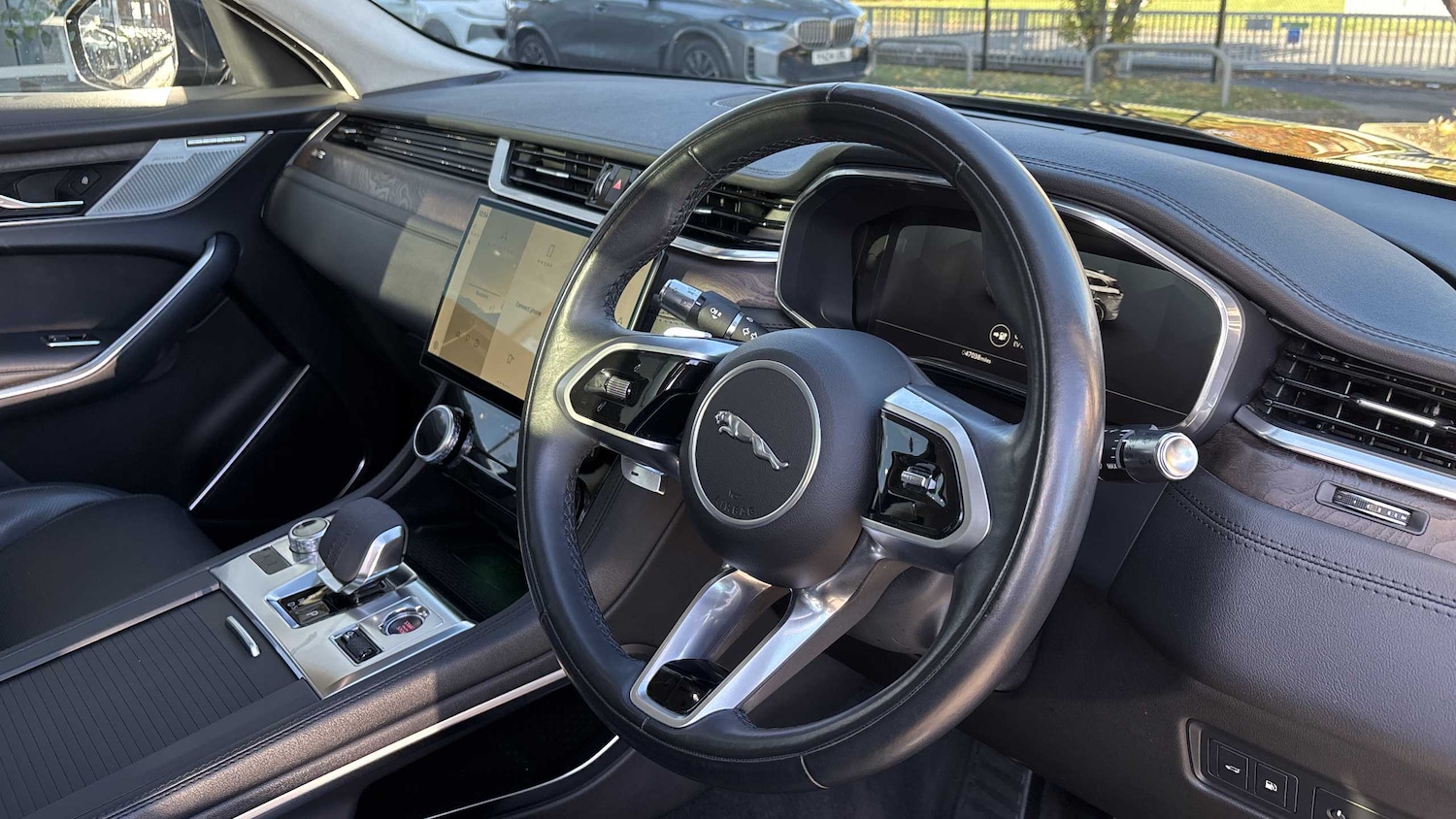 Used Jaguar F-Pace 2021 for sale - 76378799: Photo 6