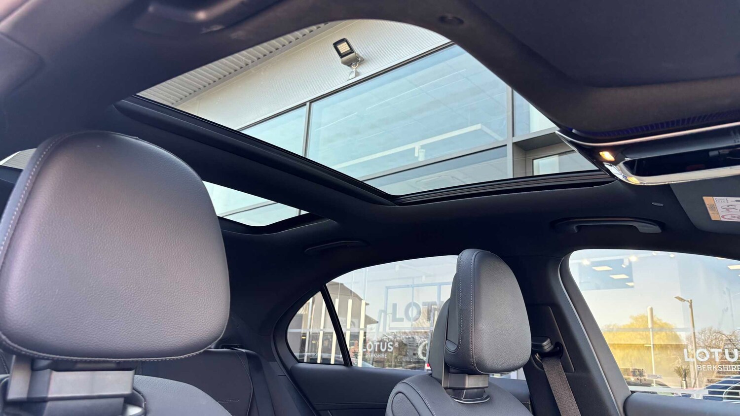 Used Mercedes-Benz C Class 2024 for sale - 77960745: Photo 13