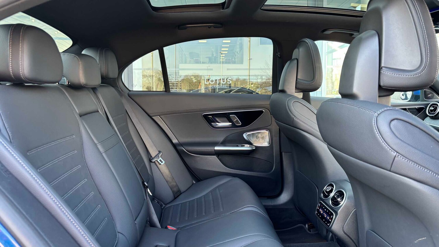 Used Mercedes-Benz C Class 2024 for sale - 77960745: Photo 17