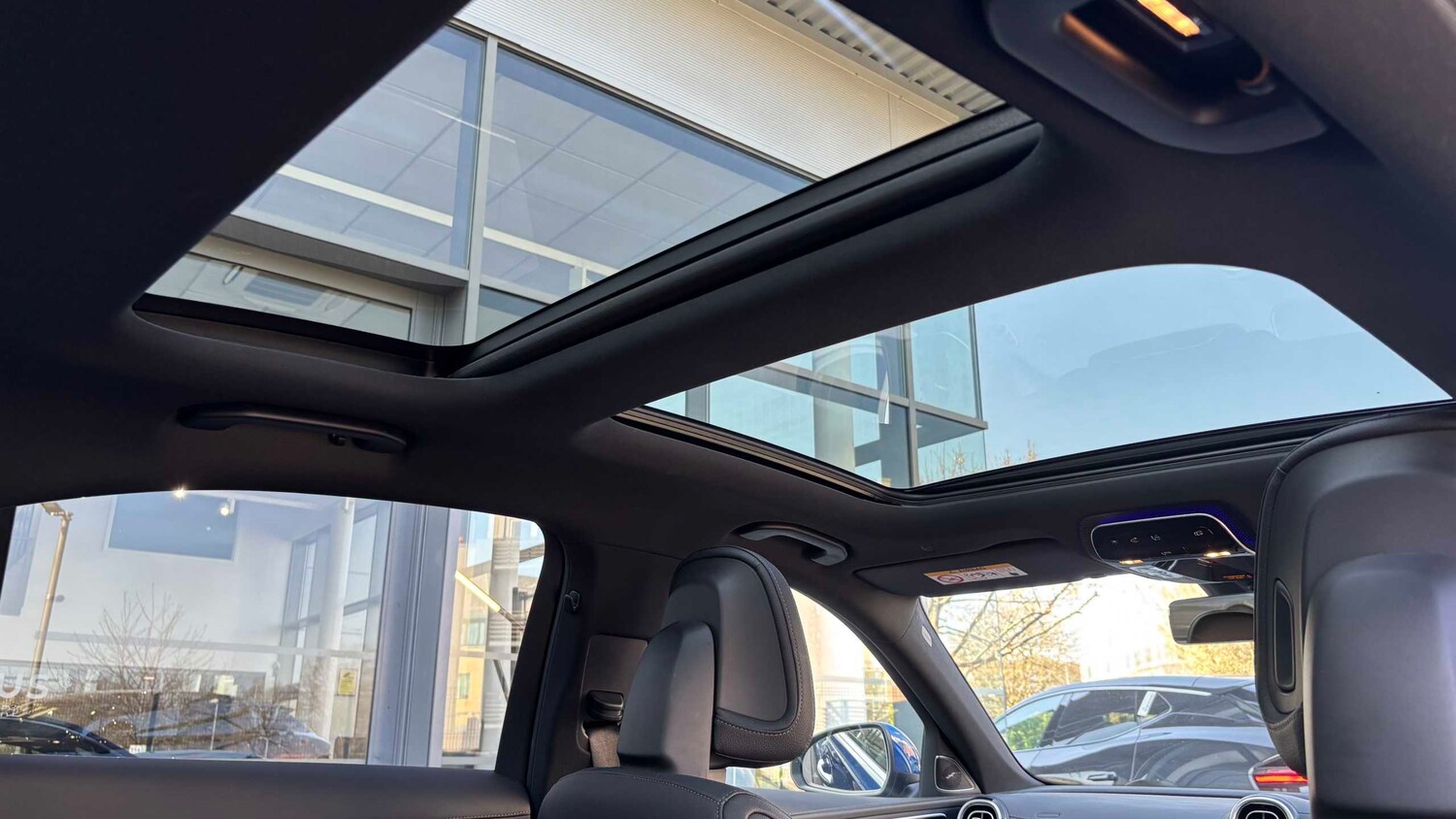 Used Mercedes-Benz C Class 2024 for sale - 77960745: Photo 30