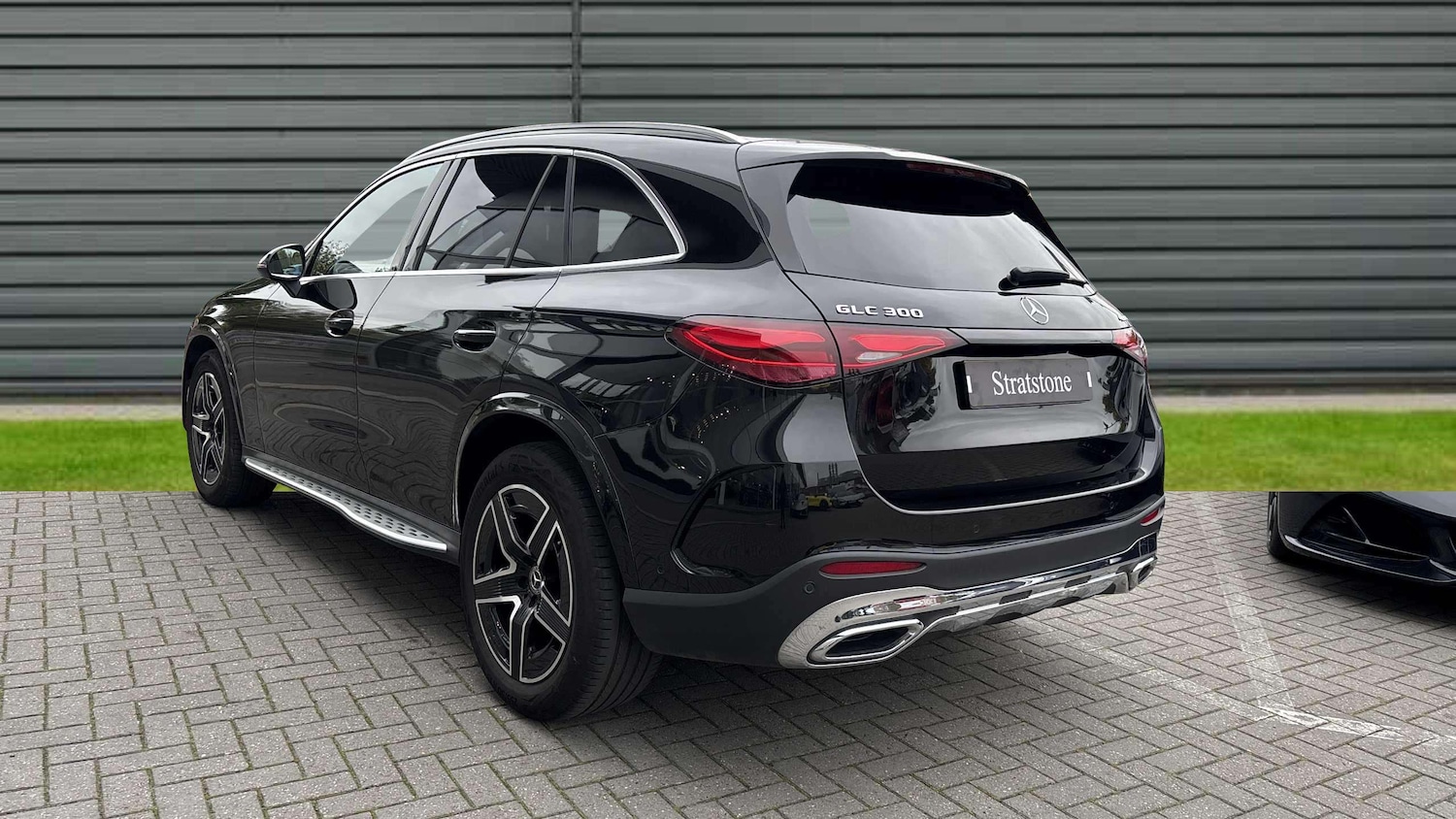 Used Mercedes-Benz GLC 2023 for sale - 76262478: Photo 3