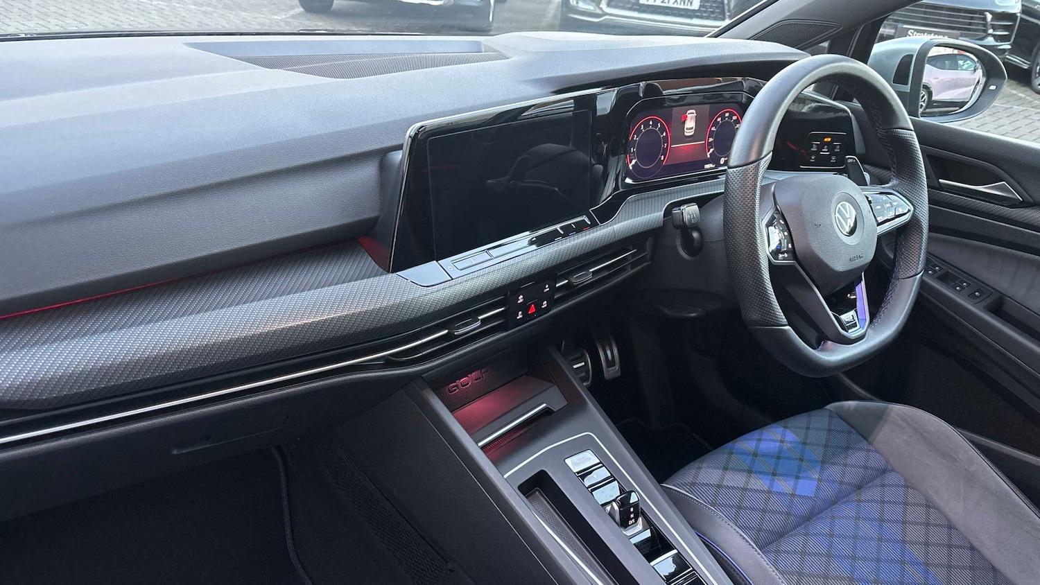 Used Volkswagen Golf 2021 for sale - 76902351: Photo 2