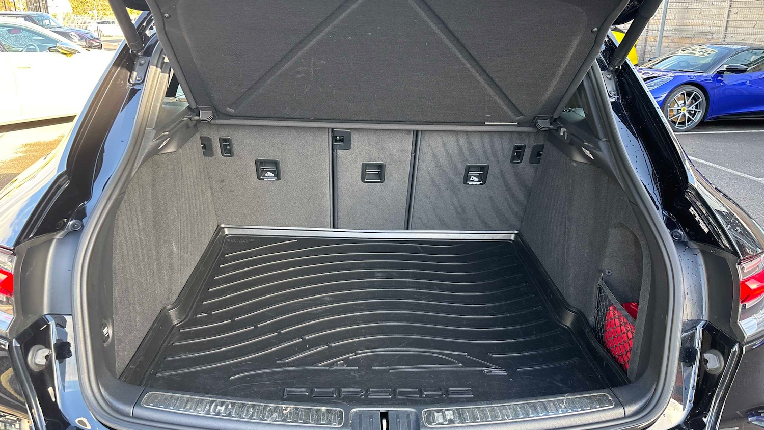 Used Porsche Macan 2019 for sale - 76442462: Photo 12