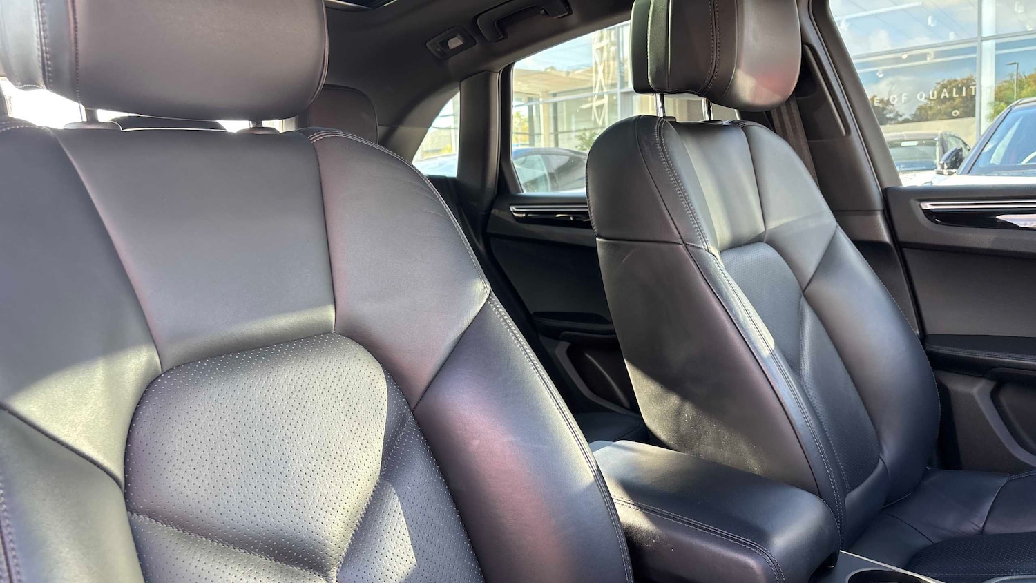 Used Porsche Macan 2019 for sale - 76442462: Photo 19