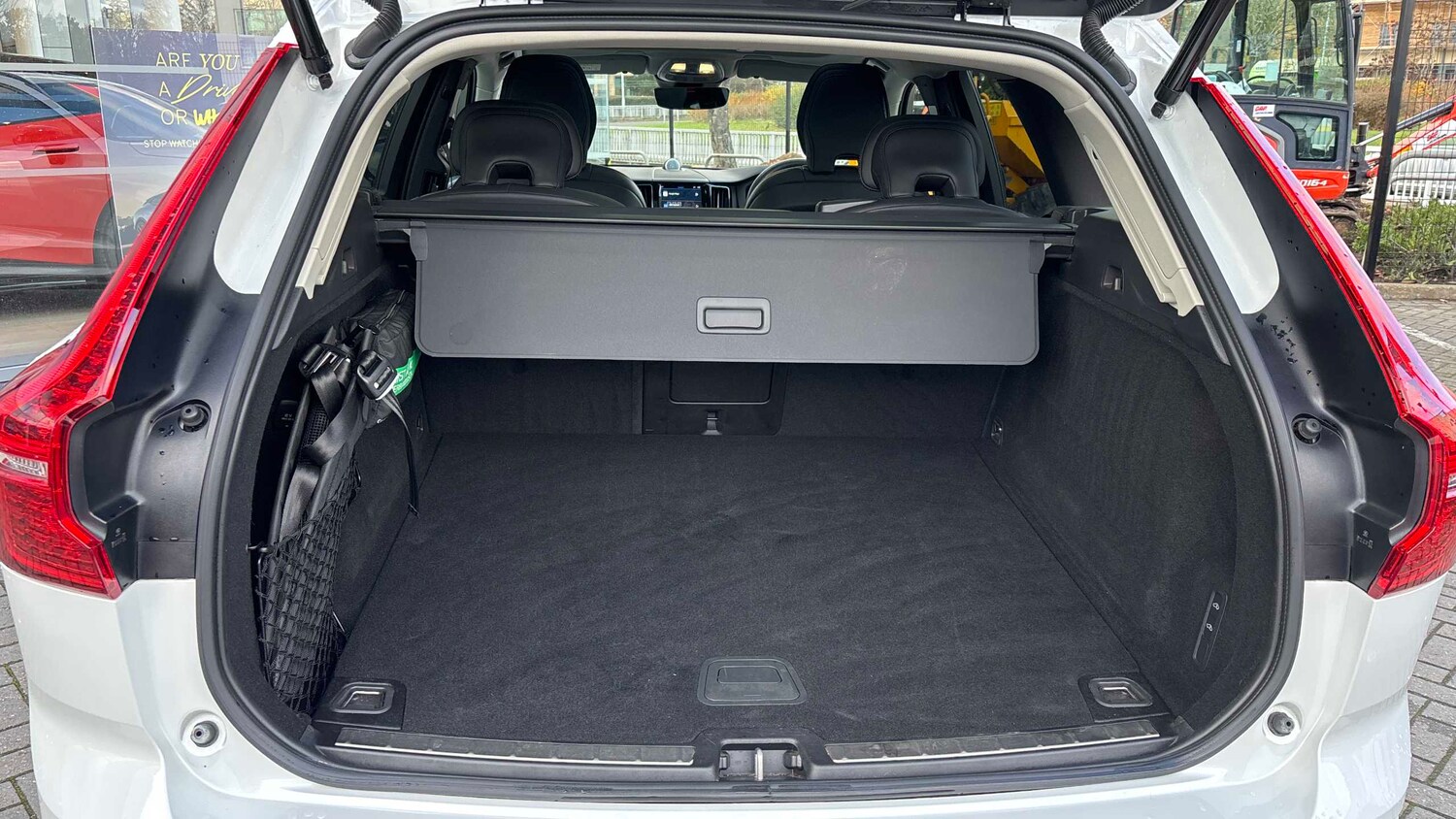 Used Volvo XC60 2022 for sale - 76636751: Photo 11