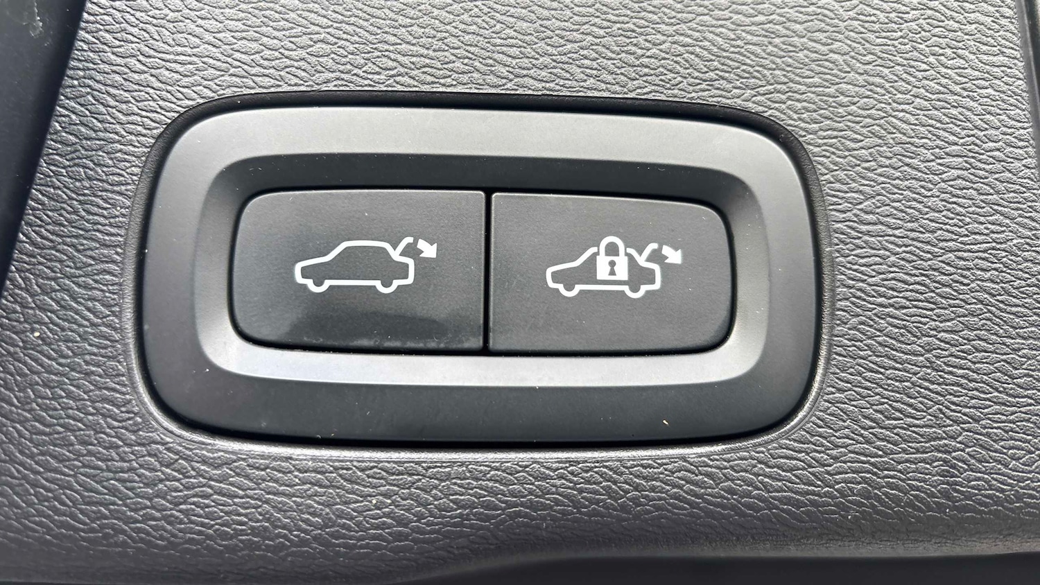 Used Volvo XC60 2022 for sale - 76636751: Photo 12