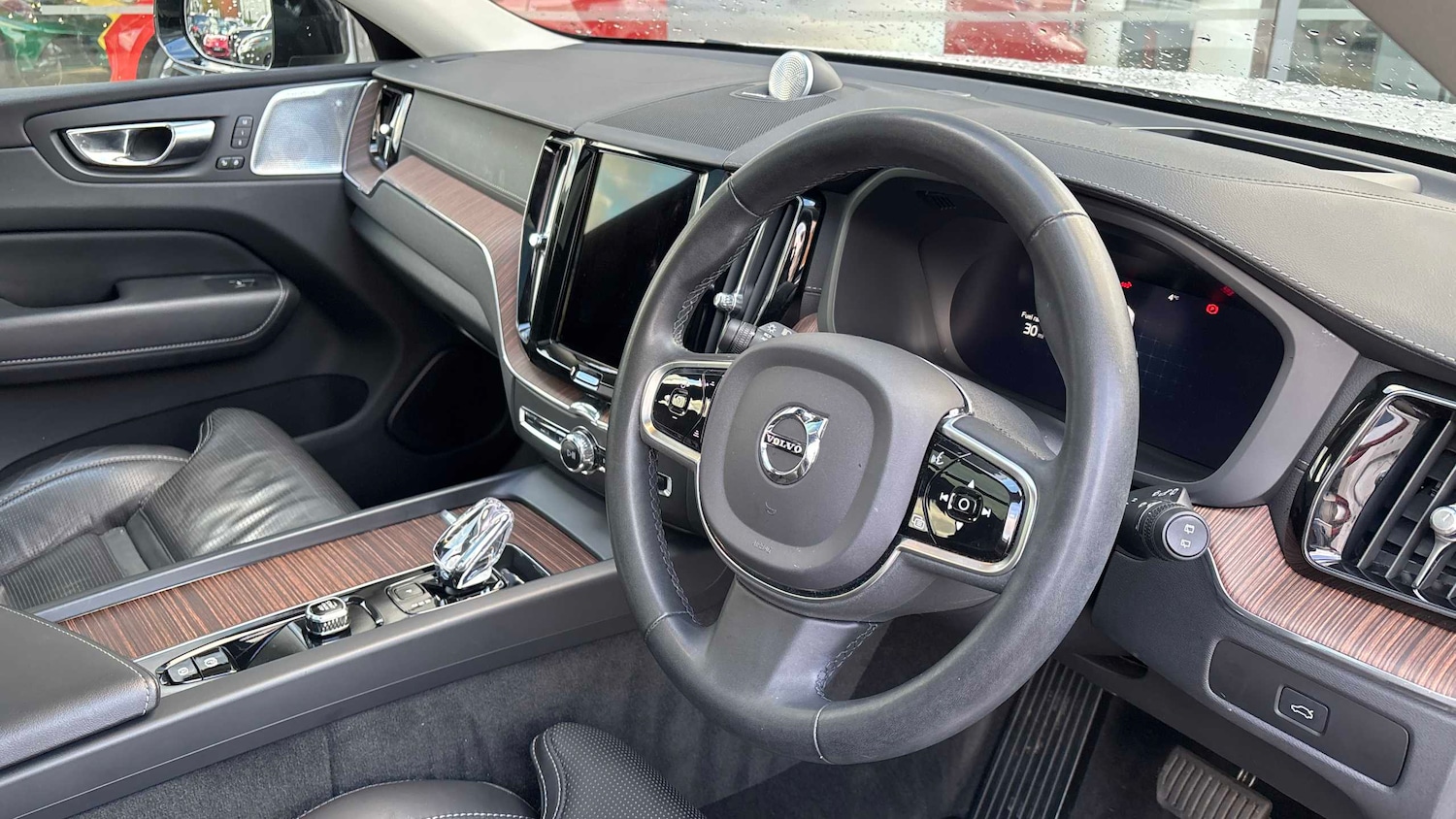Used Volvo XC60 2022 for sale - 76636751: Photo 17